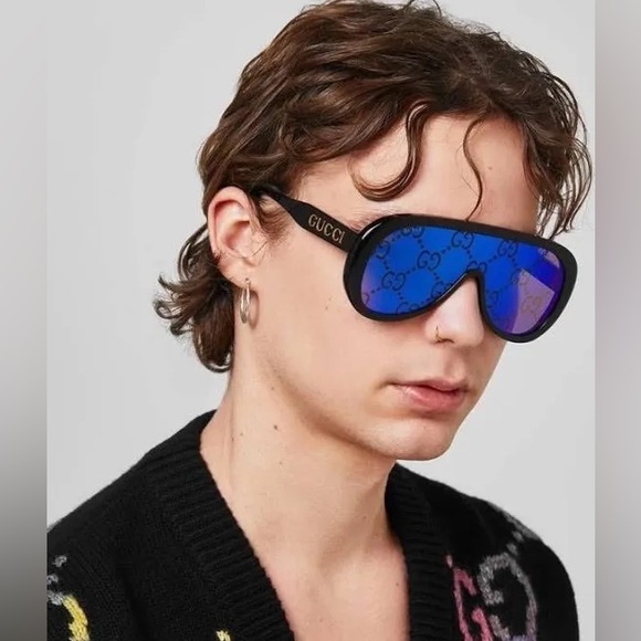 New! Authentic Gucci Shield Sunglasses - Picture 4 of 13